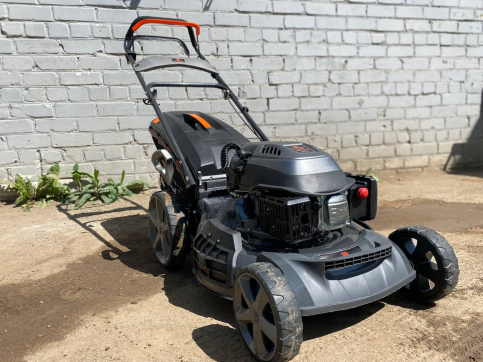  в прокат в Воткинске. У нас лучшая цена за сутки! Возможность взять в аренду с выгодной скидкой до 40% при экспресс доставке 24/7. И помните, ночью стоимость еще дешевле на 30%! #арендапрокат #виброплита #выгодно