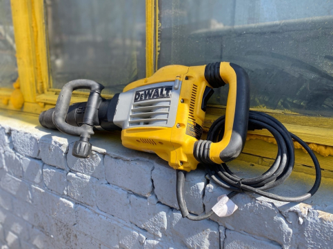  в прокат в Воткинске. У нас лучшая цена за сутки! Возможность взять в аренду с выгодной скидкой до 40% при экспресс доставке 24/7. И помните, ночью стоимость еще дешевле на 30%! #арендапрокат #виброплита #выгодно