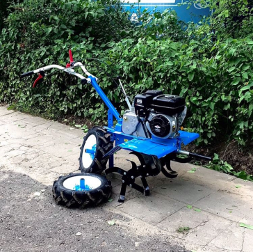  в прокат в Воткинске. У нас лучшая цена за сутки! Возможность взять в аренду с выгодной скидкой до 40% при экспресс доставке 24/7. И помните, ночью стоимость еще дешевле на 30%! #арендапрокат #виброплита #выгодно