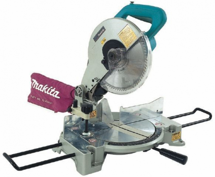 Торцовочная пила Makita LS1040 в прокат в Воткинске. У нас лучшая цена за сутки! Возможность взять в аренду с выгодной скидкой до 40% при экспресс доставке 24/7. И помните, ночью стоимость еще дешевле на 30%! #арендапрокат #виброплита #выгодно